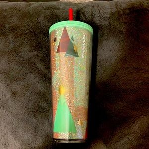 Starbucks Christmas 2020 Edition Cup! Green and Red Sparkles & Christmas Trees!